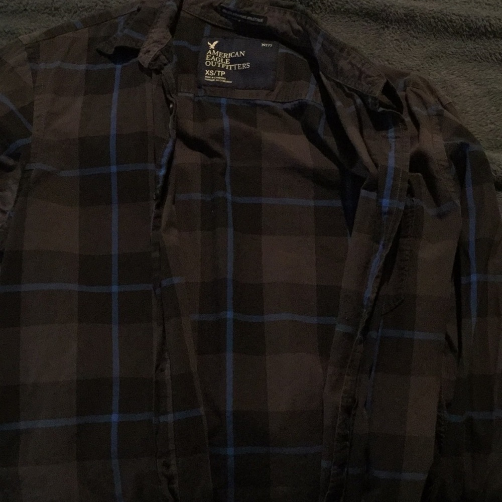 American Eagle shirt